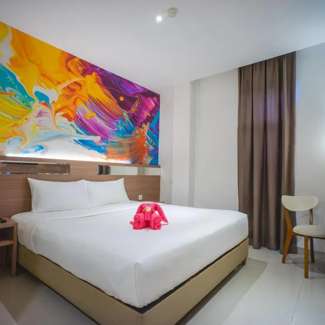 غرفة سوبيريور بسرير مزدوج، Triizz Hotel Semarang by Royal Singosari (Formerly Faustine Semarang) 1/8