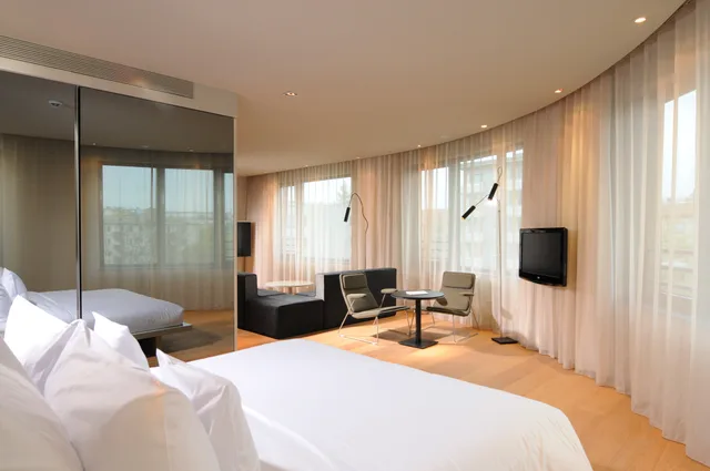 جناح جونيور بسرير كينج، Sana Berlin Hotel 1/3