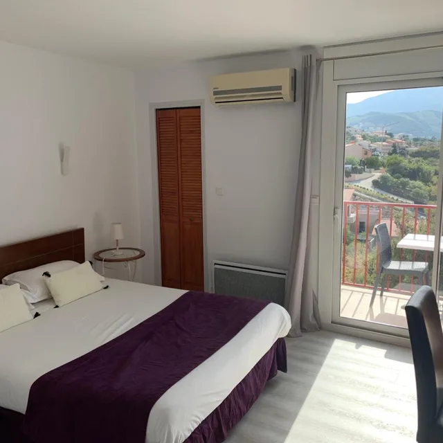 غرفة بسرير مزدوج بإطلالة على البحر، Hôtel Le Catalan Restaurant Le Miradou 5/10