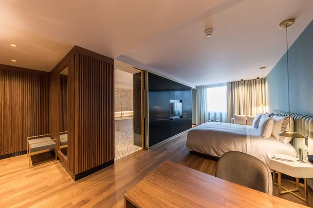 جناح جونيور بسرير كينج، Grand Hyatt Barcelona 6/10