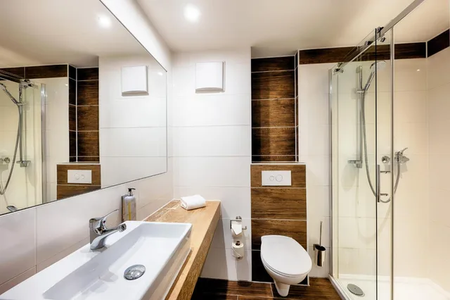 غرفة قياسية بسرير مزدوج أو سريرين منفصلين، Premier Inn Lindau Hotel 6/7