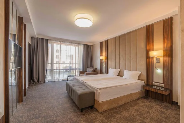 Deluxe, Double Bed, Side Sea View، Grand Hotel Sveti Vlas 1/9