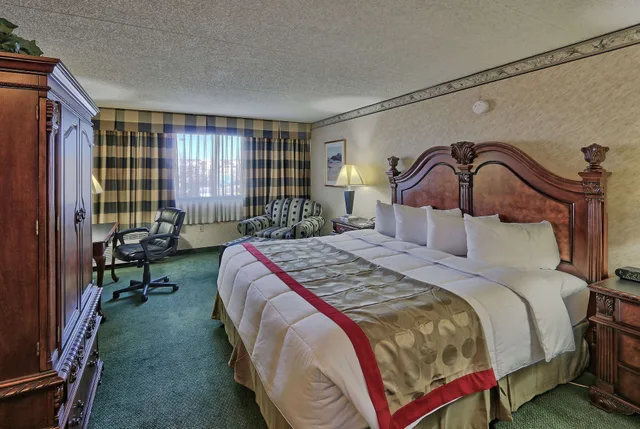 غرفة سوبيريور بسرير كينج، Hotel Mesa Albuquerque Midtown 2/10