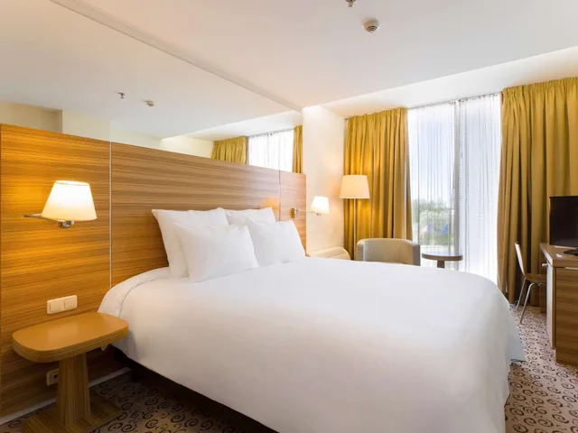 غرفة كلاسيكية بسرير مزدوج بإطلالة على البحيرة، Mercure Tallinn 5/10
