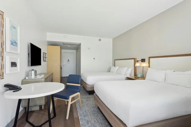 غرفة بسريرين كوين بشرفة، The Lodge At Gulf State Park A Hilton Hotel 3/5