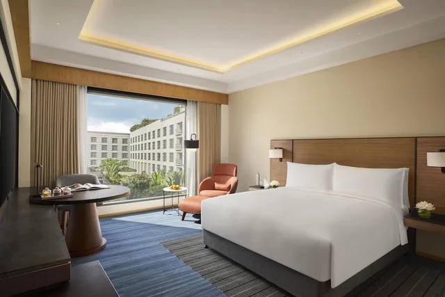 غرفة ديلوكس بسرير كينج، Grand Hyatt Mumbai Hotel and Residences 3/8
