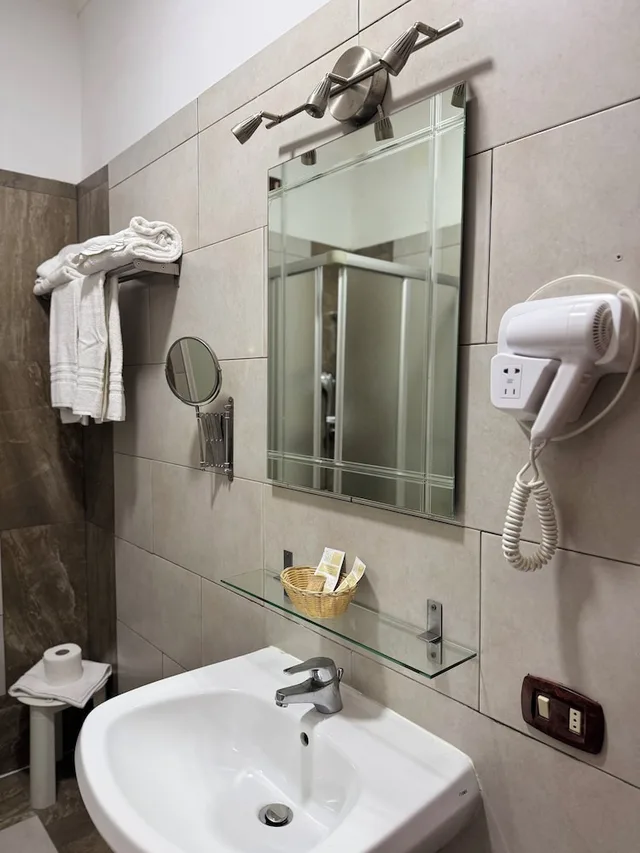 غرفة سوبيريور عائلية بسرير مزدوج وسريرين منفصلين، Green Park Hotel 8/10