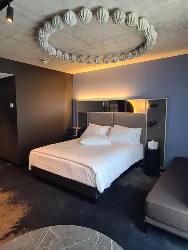 Classic, Superior, Queen Bed, Sofa, Mercure Hotel Delemont 8/10