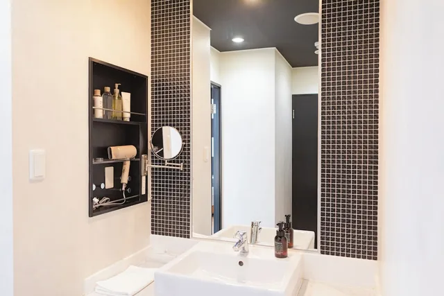 Urban, Queen Bed, Sauna, Terrace، Hotel Rima chocolat 6/9