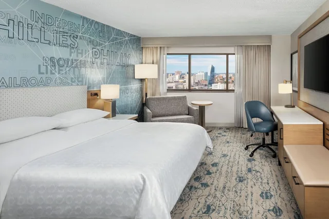 جناح جونيور بسرير كينج بغرفة نوم واحدة مع أريكة، Sheraton Philadelphia Downtown 1/1