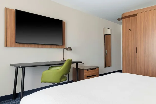 غرفة بسرير كينج، Fairfield by Marriott Inn & Suites Norfolk 2/5