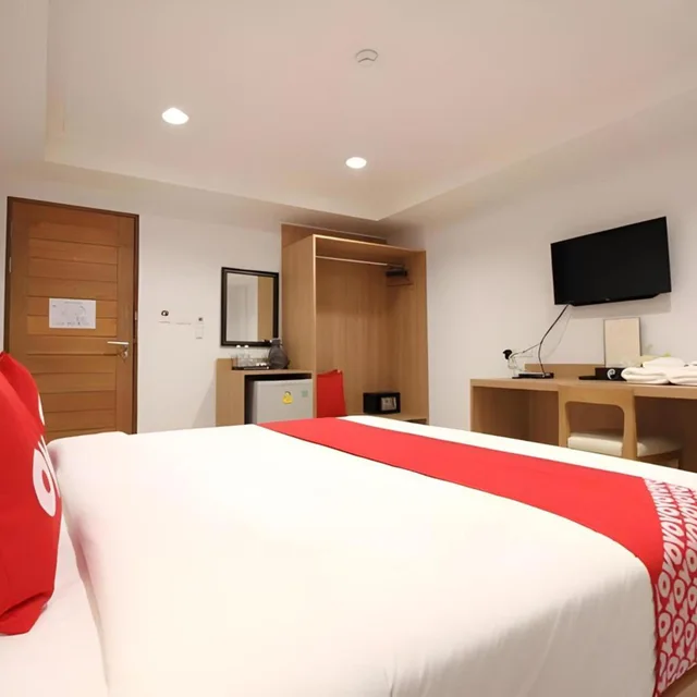 غرفة سوبيريور بسرير كينج، OYO 483 Pannee Hotel Khaosan 5/9