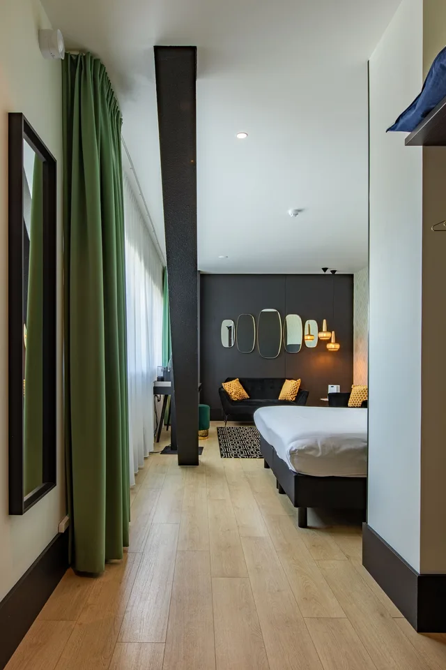 غرفة بسرير كينج بإطلالة على المدينة، The James Hotel Rotterdam 1/8