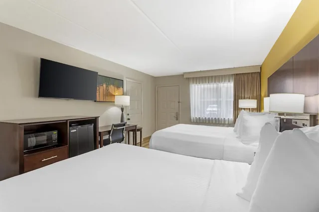غرفة قياسية بسريرين كوين للمدخنين، Best Western Inn of Palatka 4/10