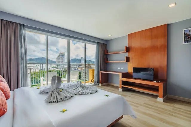 Penthouse Suite, King and Twin Beds, Private Pool، Elite Suites Patong 5/10