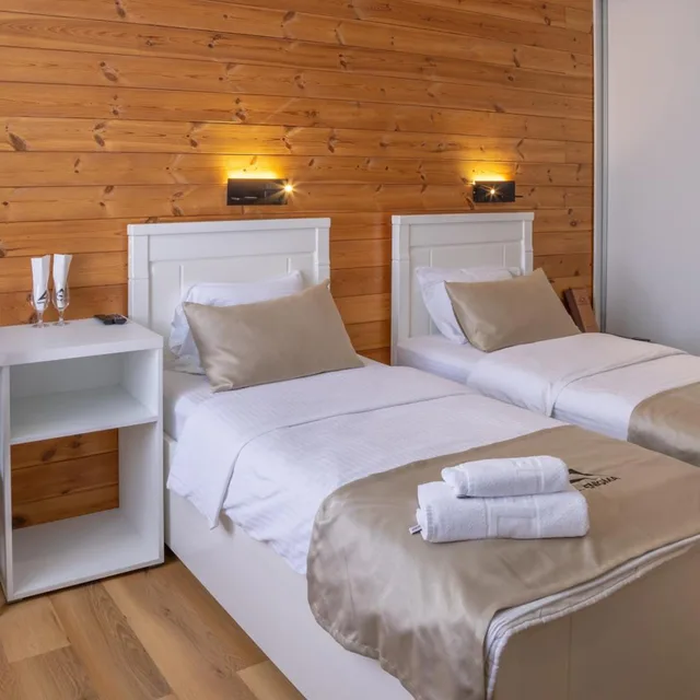 غرفة بسريرين منفصلين، Hotel Enigma 3/10