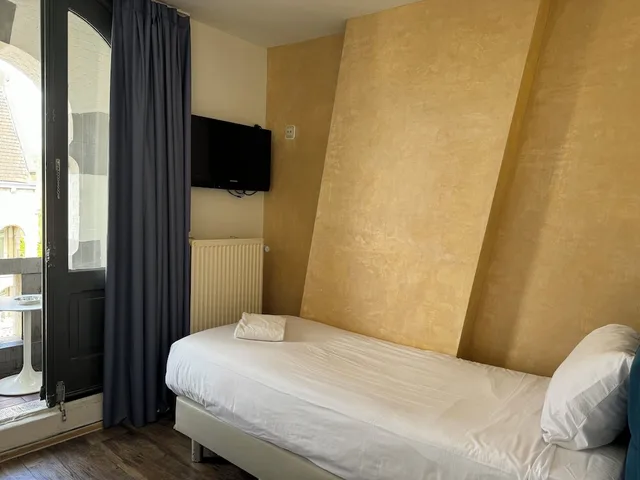 غرفة مفردة بشرفة، Di-Ann Hotel 2/6