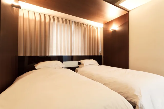 Superior, Double Bed, No Window، The Riverside Hotel 2/4