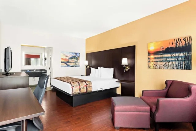 غرفة قياسية بسرير كينج للمدخنين، Best Western Lake Okeechobee 10/10