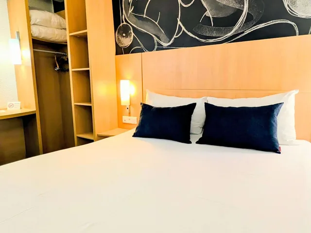 Standard, Double Bed, Ibis Grenoble Centre 8/10