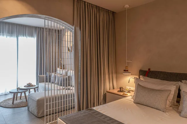 Junior Suite, Studio, Queen Bed, 2 Sofa، Ella Elissa - Adults Only 3/7