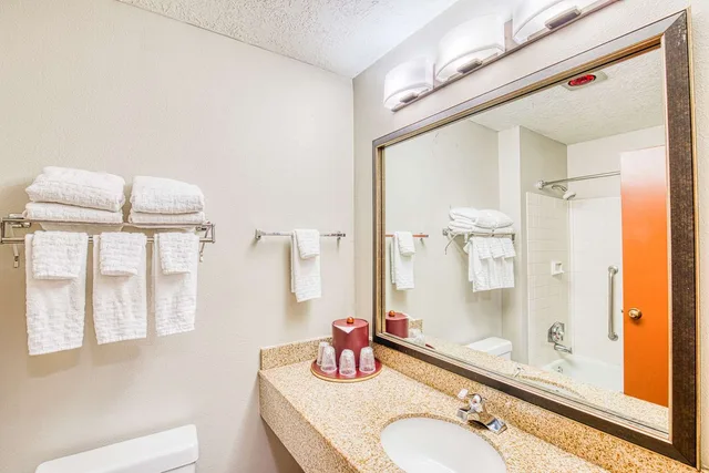 غرفة بسريرين كوين، Best Western Green Valley Inn 3/4