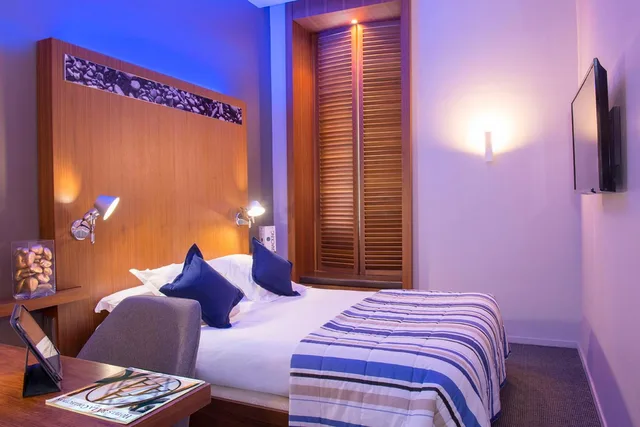 غرفة قياسية بسرير مزدوج بشرفة بإطلالة، Hotel Beau Rivage 1/4