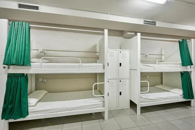 سكن مشترك مختلط بستة أسرّة، Hola Hostal Eixample 4/7