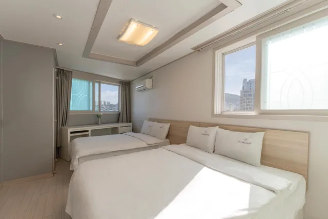 غرفة عائلية بسرير مزدوج، Staywell Hotel 6/10
