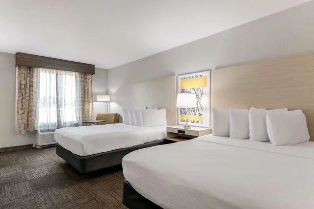 غرفة بسرير مزدوج لذوي الإعاقة، Best Western Auburndale Inn & Suites 1/4