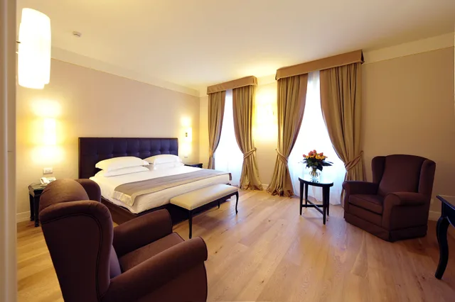 غرفة عائلية بسرير كوين مع أريكة، Palazzo San Lorenzo 5/7