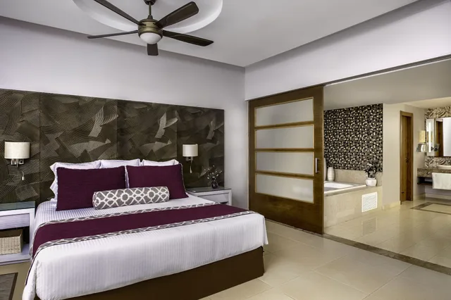 Preferred Club, Master, Suite, King Bed, Ocean Front، Dreams Royal Beach (former Now Larimar) 1/1