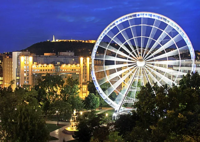 Room, Street View، Kempinski Hotel Corvinus Budapest 1/1