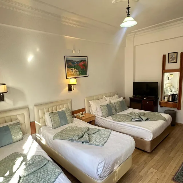 Family Suite, Balcony, Karyatit 7/10