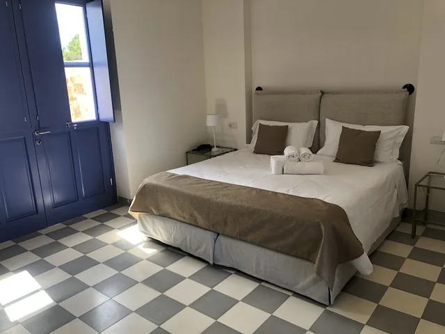 غرفة سوبيريور بسرير مزدوج وسريرين منفصلين، Relais Masseria Villa Cenci 1/9