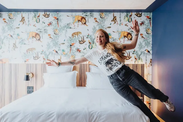 Queen Bed, Kopster Hotel Residence Paris Ouest Colombes 4/6