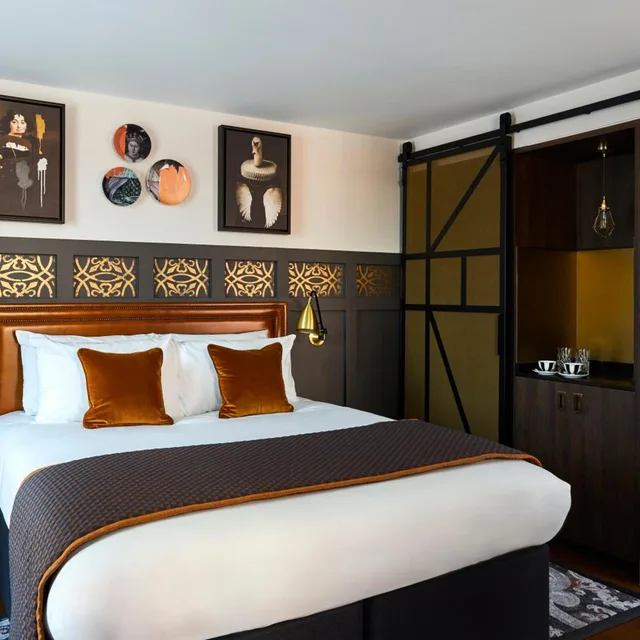 غرفة بريميوم بسرير كينج، Hotel Indigo Chester 2/4