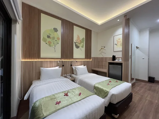 Premier, Twin Beds, Balcony, D'Bamboo Suites 2/4