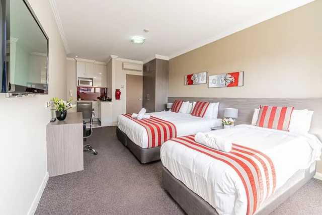 شقة بسرير كينج وسرير فردي بمطبخ صغير، Best Western Plus Camperdown Suites 4/10