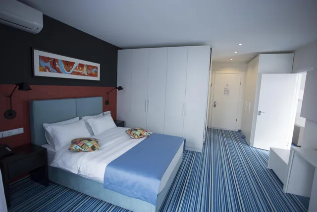 غرفة عائلية بإطلالة على البحر، Tangerine Apart Hotel Batumi 1/7