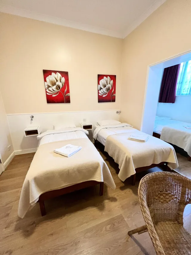 غرفة ثلاثية بحمام خاص، Melbourne House 2/10