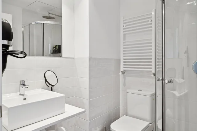 3 Bedrooms, Apartment, 1 Queen and 4 Single Beds, Sofa, Terrace, Limehome Madrid Calle de Nunez de Balboa 6/9