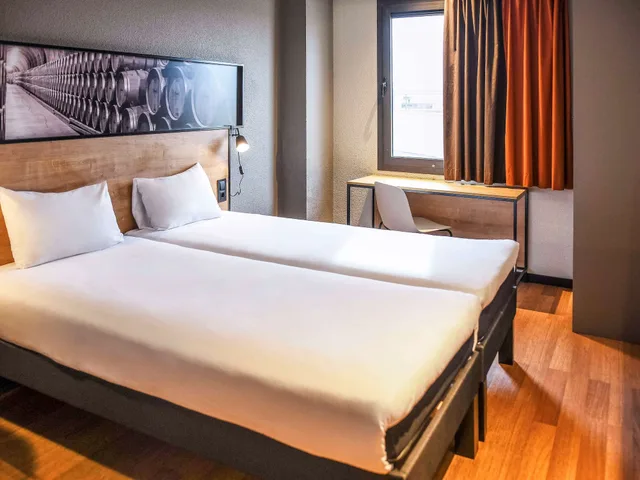 غرفة قياسية بسريرين منفصلين، Ibis Valladolid 9/10