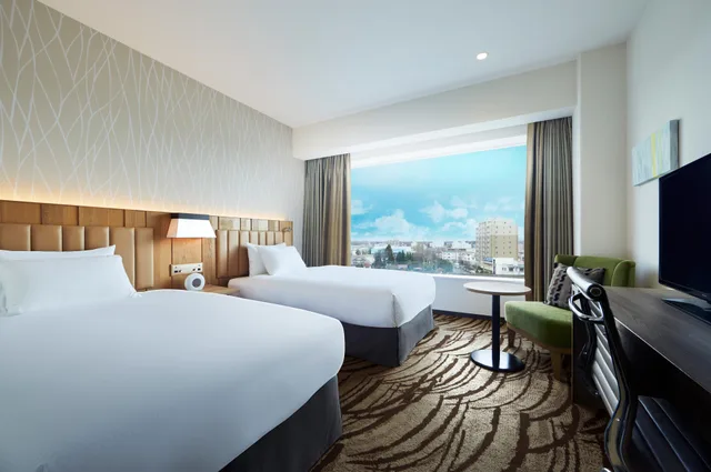 غرفة بريميوم، Ana Crowne Plaza Chitose 2/3