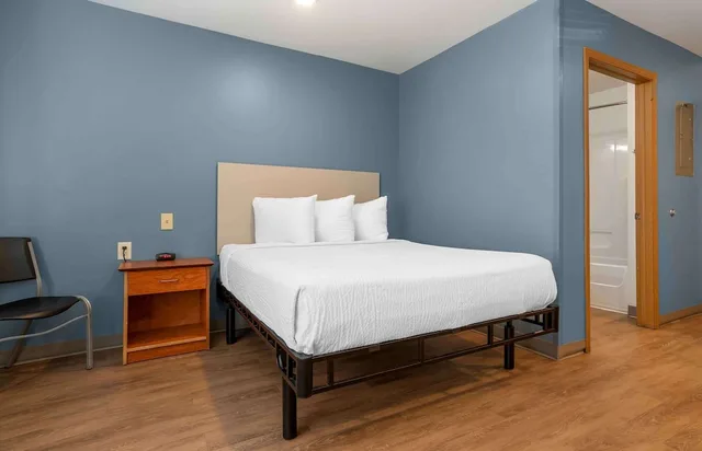 استوديو بسرير كوين، Value Place Austin Tx Round Rock 1/4
