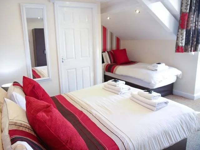 جناح بسرير مزدوج وسرير فردي، The Riviera Guesthouse 3/10