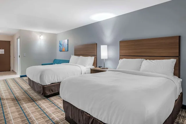 جناح بسريرين كوين مع أريكة لذوي الإعاقة، MainStay Suites Georgetown Lexington North 3/6