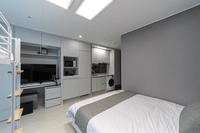 Bunker, Deluxe, Family, 3 Beds، Bella Stay Hotel Chuncheon 1/2