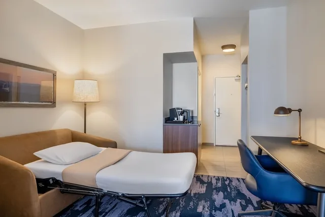 غرفة بسريرين كوين مع أريكة، Fairfield by Marriott Inn & Suites Fort Walton Beach Hurlburt Area 2/3