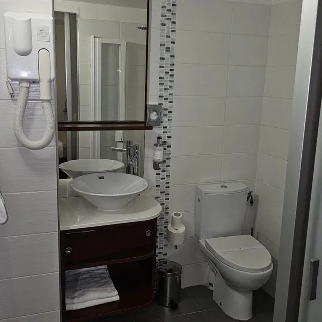 غرفة كبيرة بسرير مزدوج، Massilia Hotel 9/10